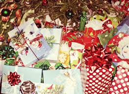Santa has dropped a fresh batch of presents for us this holiday season: three amazing Netflix original movies.
Photo location: https://pixabay.com/photos/christmas-presents-christmas-gifts-595850/