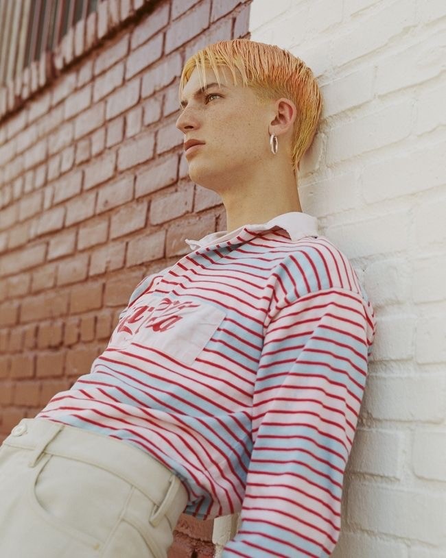 Gus Dapperton and his cool orange hair.