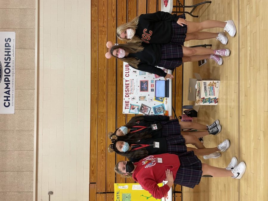 From left to right: Giovana Watson '22, Savannah Kondo '22, Sophia Kondo '22, Katie Thomas '22, and Danielle Perez '22 posing by the Disney Club table!
Photo Credit: Natalie Kim

