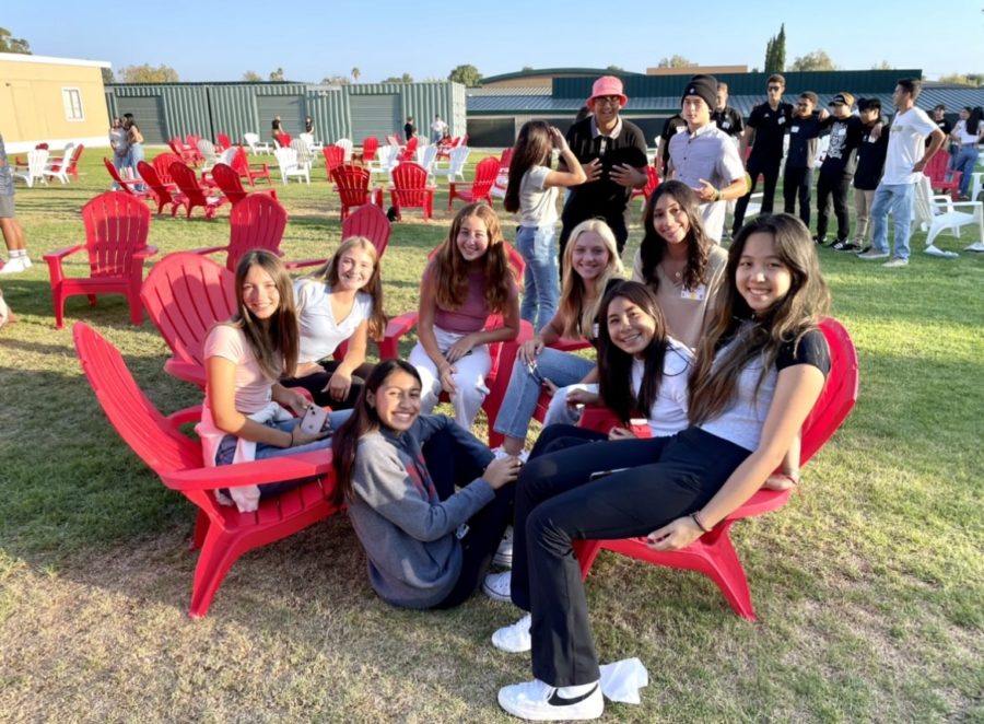 Rosary Freshmen enjoying the class picnic. 