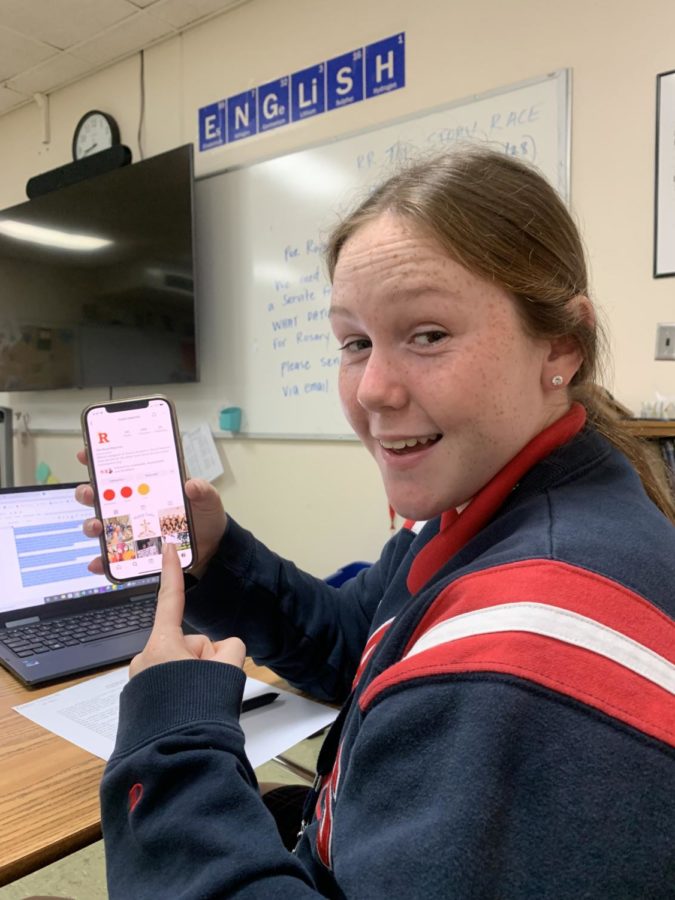 Colleen Schmitt '23 wants you to go follow the Royal Reporter right now. 