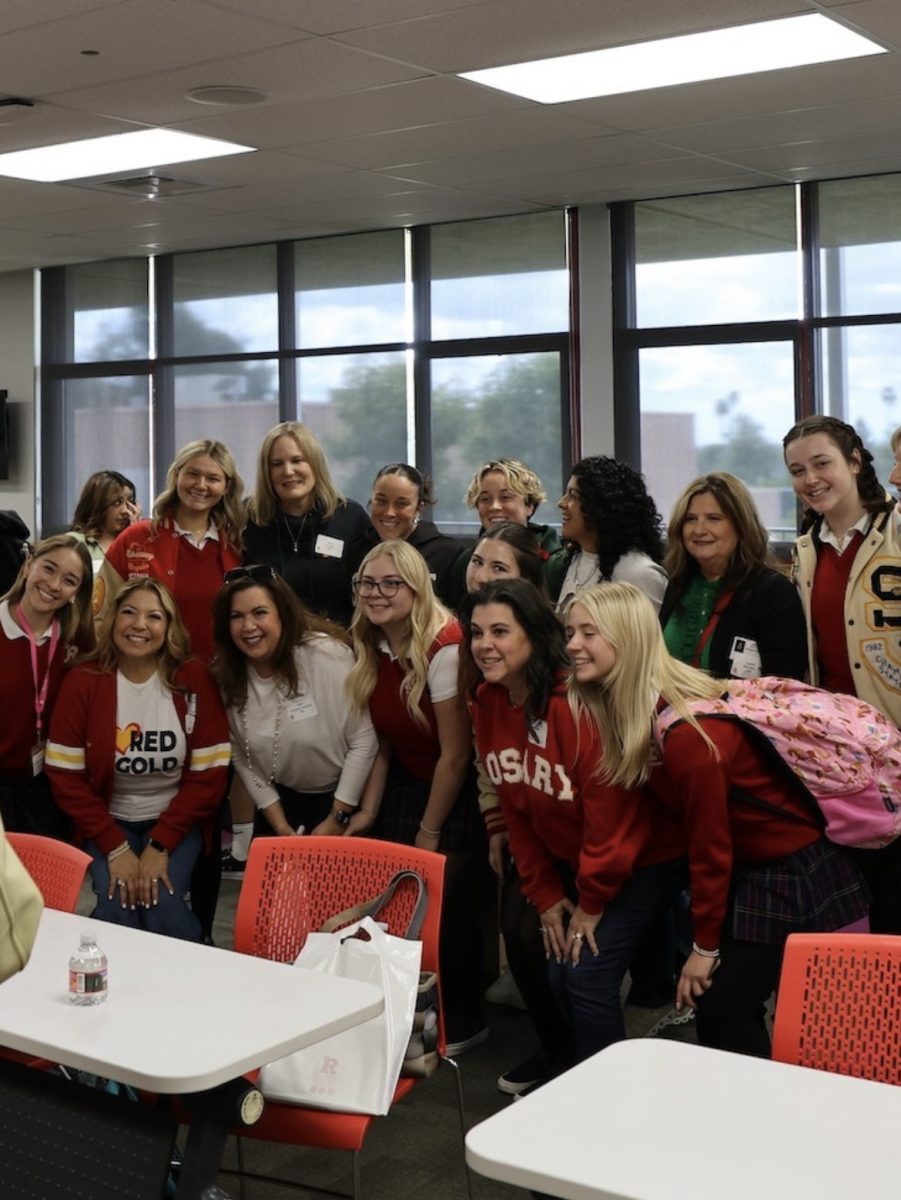 Alumnae were exited to be back on campus with their student ambassador. 