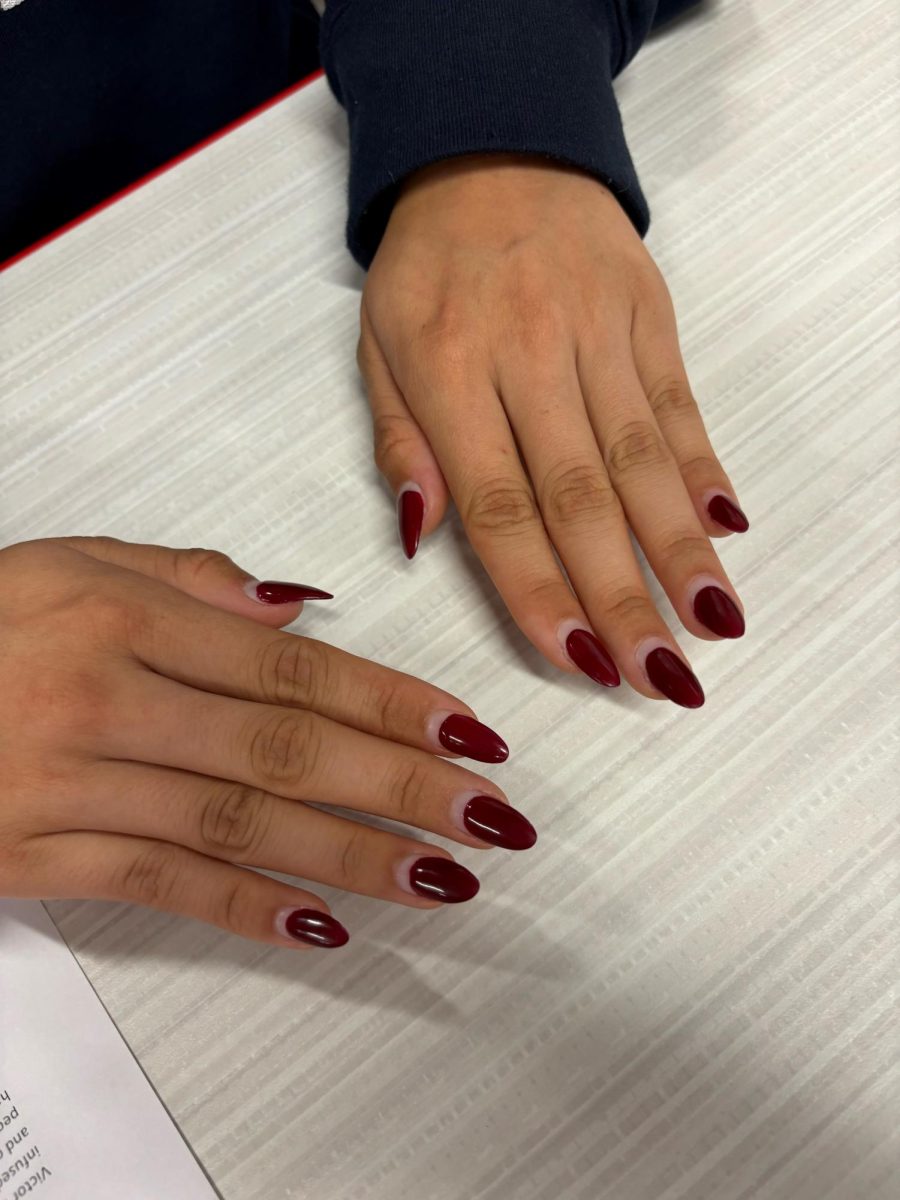 Valerie Estrada's '25 nails! A pretty burgundy for fall never fails!