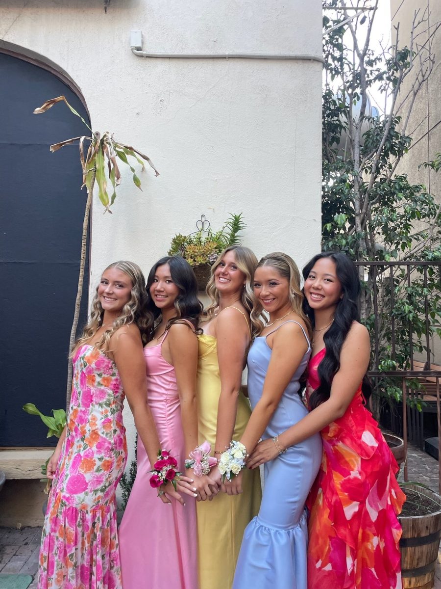 Parker and her friends look great in their Homecoming dresses! 