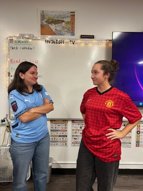 Manchester City vs. Manchester United made for an interesting journalism class! 