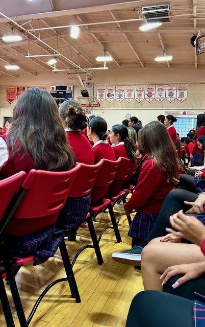 Royals praying during mass.