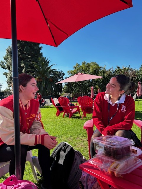 Lucy Delgado '28 and Kristin Ruiz '26 seem like a great sister duo!
