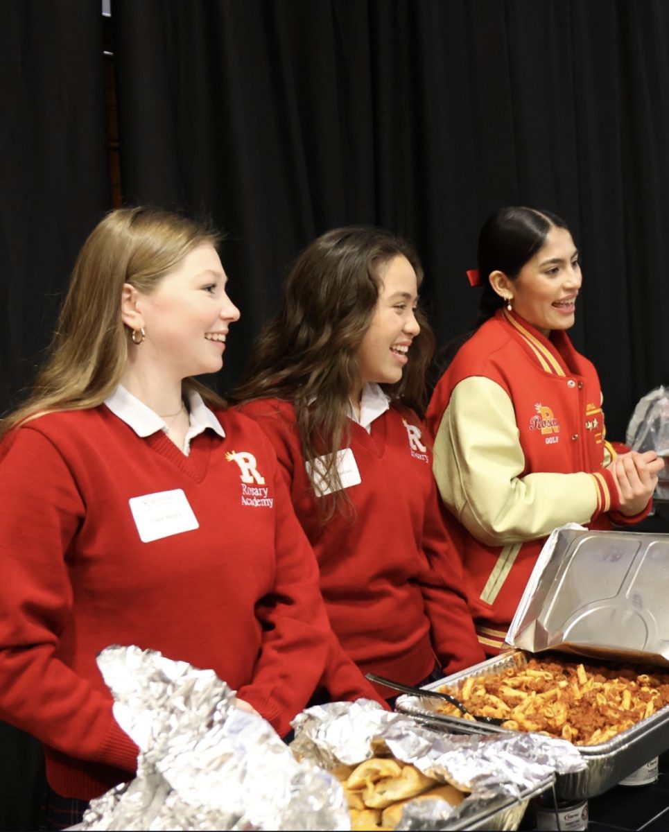 Do not forget to sign-up to volunteer for Red Wine & Gold. 